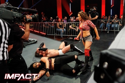 2149-Mickie-James-Chris-Sabin-v-Deonna-Purrazzo-and-Matthew-Rehwoldt-26.jpg