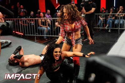 2149-Mickie-James-Chris-Sabin-v-Deonna-Purrazzo-and-Matthew-Rehwoldt-27.jpg
