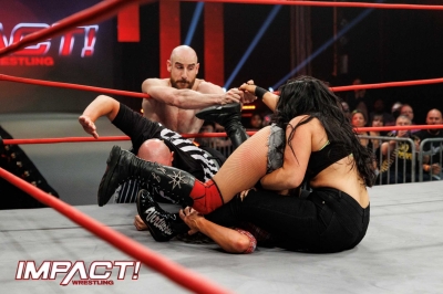 2149-Mickie-James-Chris-Sabin-v-Deonna-Purrazzo-and-Matthew-Rehwoldt-28.jpg