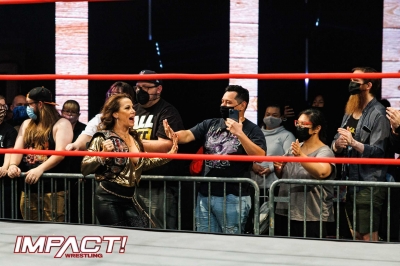 2201-Deonna-Purrazzo-v-Mercedes-Martinez-1.jpg