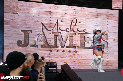 IMPACT2210_TheInfluence_TashaSteelz_SavannahEvans_vs_TheIInspiration_ChelseaGreen_MickieJames-WM-14.jpg