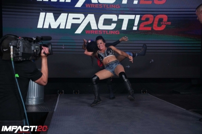IMPACT2212_MickieJames_vs_TashaSteelz-WM-13-scaled.jpg