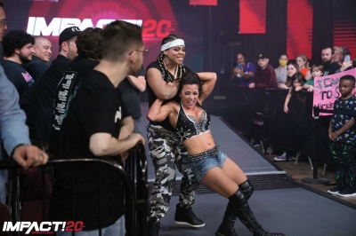 IMPACT2212_MickieJames_vs_TashaSteelz-WM-18-scaled.jpg