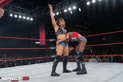 IMPACT2212_MickieJames_vs_TashaSteelz-WM-51-scaled.jpg