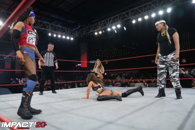 IMPACT2212_MickieJames_vs_TashaSteelz-WM-63-scaled.jpg