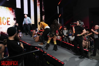 Sacrifice2022_TashaSteelz_vs_MickieJames-WM-18-scaled.jpg