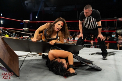 HTK2021_DeonnaPurrazzo_vs_MickieJames-WM-41-scaled.jpg