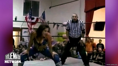 mickiematch20100807_Still075.jpg