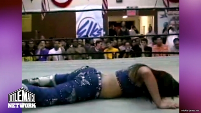 mickiematch20100807_Still1045.jpg