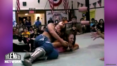 mickiematch20100807_Still1131.jpg