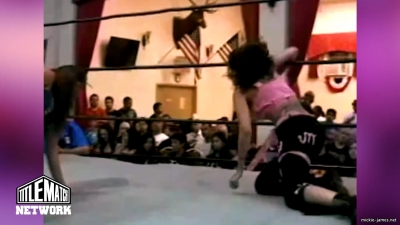 mickiematch20100807_Still1238.jpg