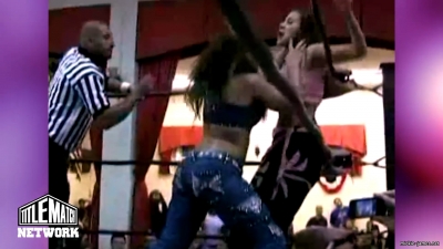 mickiematch20100807_Still1255.jpg