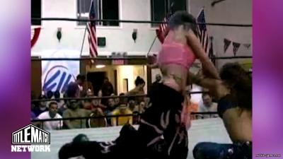mickiematch20100807_Still1489.jpg