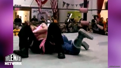 mickiematch20100807_Still1525.jpg