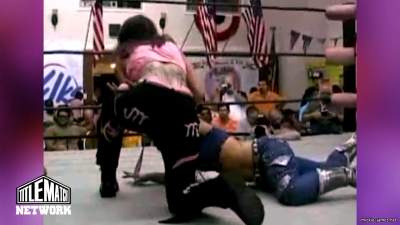 mickiematch20100807_Still1579.jpg