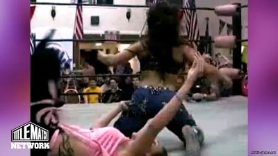 mickiematch20100807_Still1665.jpg