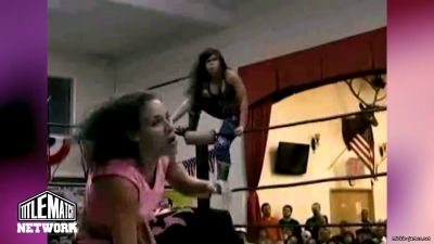 mickiematch20100807_Still1842.jpg