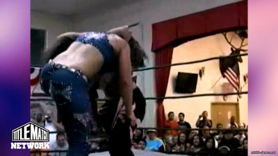 mickiematch20100807_Still1916.jpg