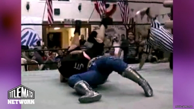 mickiematch20100807_Still230.jpg