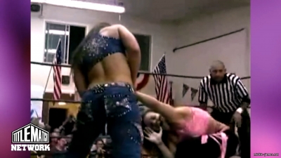 mickiematch20100807_Still294.jpg