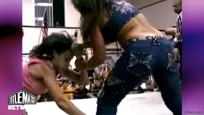 mickiematch20100807_Still317.jpg