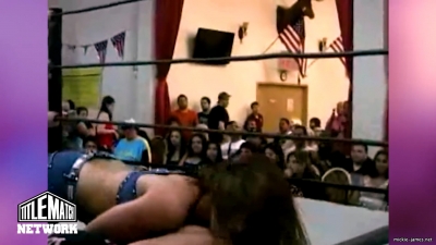 mickiematch20100807_Still435.jpg