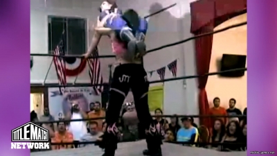 mickiematch20100807_Still617.jpg