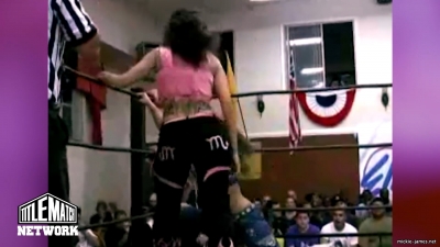 mickiematch20100807_Still737.jpg