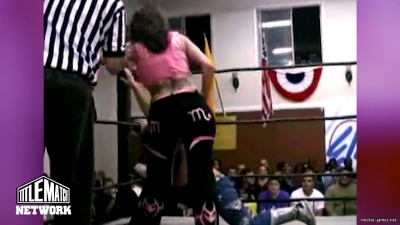 mickiematch20100807_Still739.jpg