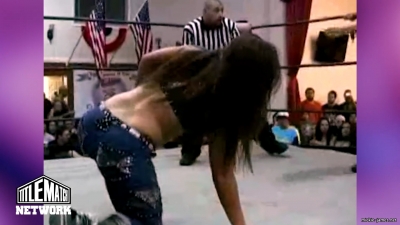 mickiematch20100807_Still784.jpg