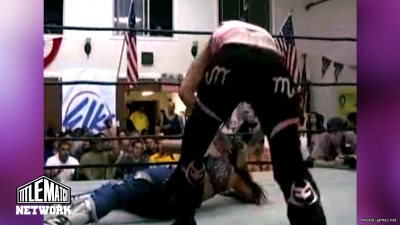 mickiematch20100807_Still851.jpg