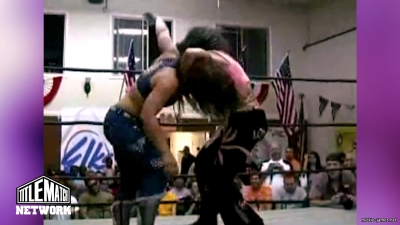 mickiematch20100807_Still862.jpg
