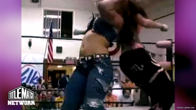mickiematch20100807_Still897.jpg