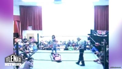 mickiematch20100807_Still935.jpg