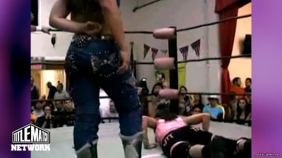mickiematch20100807_Still953.jpg