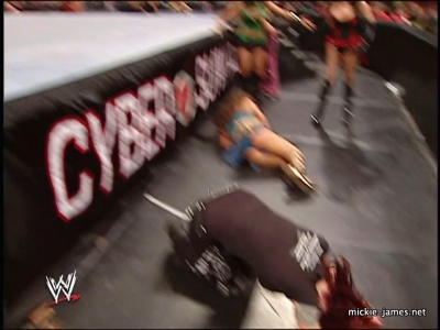 mickieppv20061105_Still827.jpg