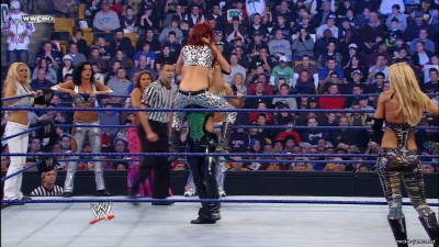mickieppv20081123_00_01_06_20_Still165.jpg