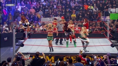 mickieppv20081214_00_00_27_10_Still088.jpg