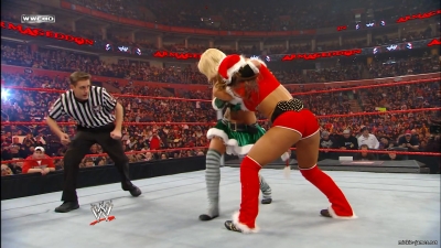 mickieppv20081214_00_00_39_15_Still143.jpg
