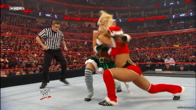 mickieppv20081214_00_00_39_25_Still145.jpg
