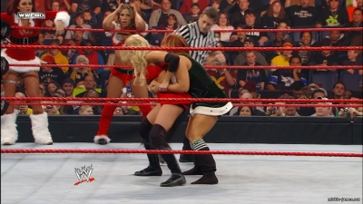 mickieppv20081214_00_01_10_20_Still299.jpg