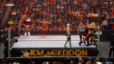 mickieppv20081214_00_01_19_20_Still330.jpg
