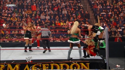 mickieppv20081214_00_01_22_00_Still337.jpg