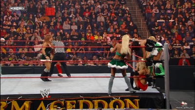 mickieppv20081214_00_01_22_10_Still339.jpg