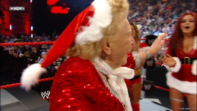 mickieppv20081214_00_04_07_25_Still844.jpg