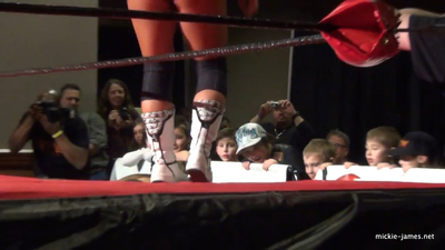 MickieYT20140308_Still332.jpg