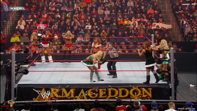 mickieppv20081214_00_00_52_15_Still216.jpg