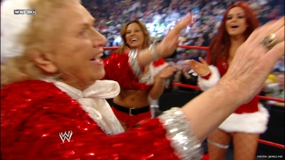 mickieppv20081214_00_04_07_20_Still843.jpg